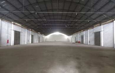 Imagem 1: Alugo Galpão. 1.400m² de Áreae5 Vagas na garagem