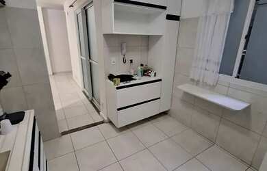 Imagem: O apartamento possui 2 Dormitórios, 2 Banheiros, 1 Vaga na