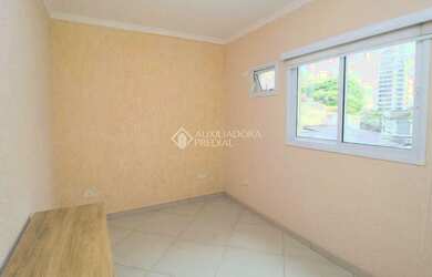 Imagem: O depósito possui 12m² de Área e está localizado em Jardim