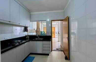 Imagem: CASA Á VENDA - 3 QUARTOS - SARANDI