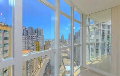 Imagem: O apartamento possui 3 Dormitórios, 4 Banheiros, 2 Vagas na