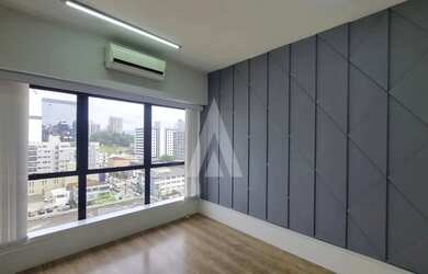 Imagem 6: Sala comercial com 3 salas internas, despensa, 1 lavabo e elevador no...