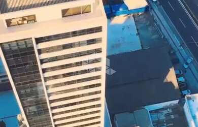 Imagem: O depósito possui 1 Vaga na garagem, 43m² de Área e está