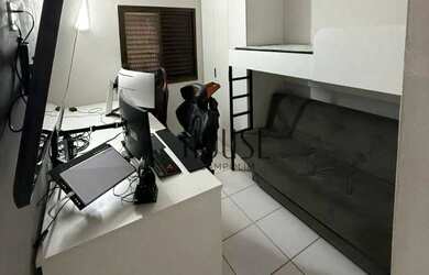 Imagem: O apartamento possui 2 Dormitórios, 2 Banheiros, 1 Vaga na