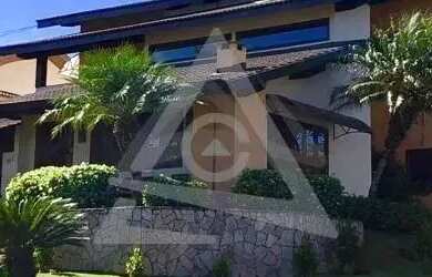 Imagem: A casa em condomínio possui 4 Dormitórios, 1 Banheiro, 4 Vagas