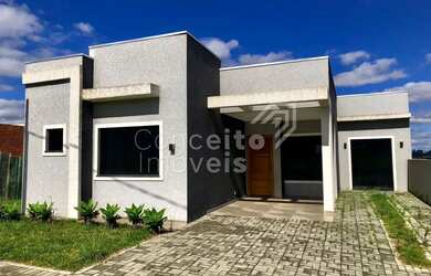 Imagem: A casa em condomínio possui 3 Dormitórios, 2 Banheiros, 4