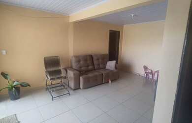 Imagem: A casa possui 3 Dormitórios, 3 Banheiros, 3 Vagas na garagem