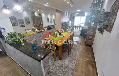 Imagem: O apartamento possui 3 Dormitórios, 2 Banheiros, 2 Vagas na