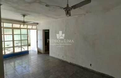 Imagem: O terreno possui 271m² de Área e está localizado em Vila