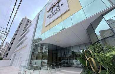 Imagem: O apartamento possui 3 Dormitórios, 4 Banheiros, 2 Vagas na