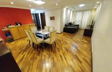 Imagem: O apartamento possui 3 Dormitórios, 2 Banheiros, 2 Vagas na