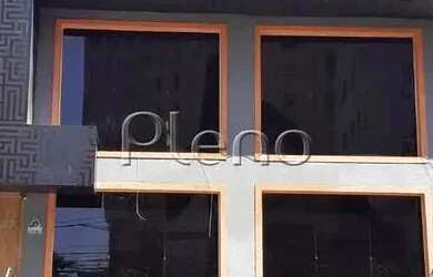 Imagem: A casa possui 1 Dormitório, 4 Banheiros, 5 Vagas na garagem