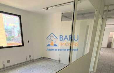 Imagem: O depósito possui 2 Vagas na garagem, 77m² de Área e está