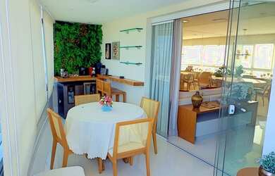 Imagem 8: Apartamento de 3 quartos com área privativa de 194,00 m² e 4 garagens Horto Florestal Salv