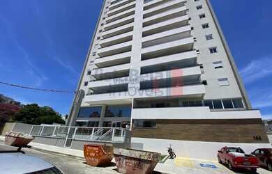 Imagem: O apartamento possui 3 Dormitórios, 2 Banheiros, 2 Vagas na