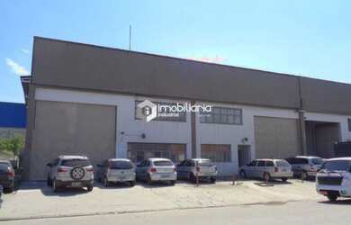 Imagem: O depósito possui 4 Vagas na garagem, 1.350m² de Área e