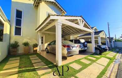 Imagem: A casa em condomínio possui 3 Dormitórios, 2 Banheiros, 3