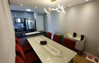 Imagem: O apartamento possui 2 Dormitórios, 1 Banheiro, 1 Vaga na garagem