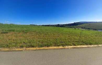 Imagem: O terreno possui 200m² de Área, Imóvel novo e está localizado