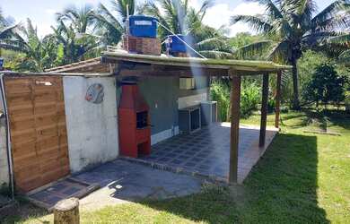 Imagem: A casa possui 2 Dormitórios, 1 Banheiro, 1 Vaga na garagem