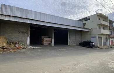 Imagem: O depósito possui 4 Vagas na garagem, 1.800m² de Área e