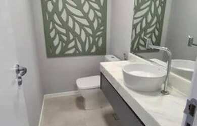 Imagem: A casa em condomínio possui 3 Dormitórios, 4 Banheiros, 4