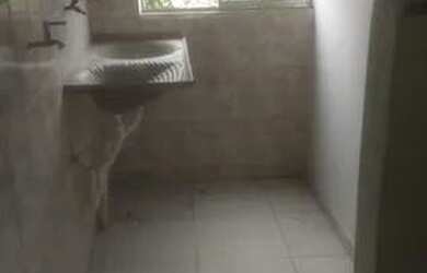 Imagem: A casa possui 1 Dormitório, 1 Banheiro e está localizado