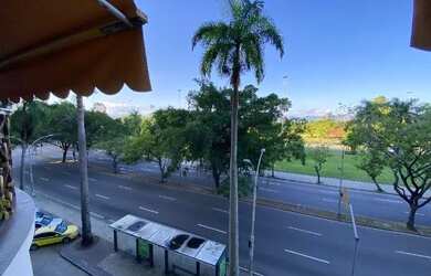 Imagem 3: ÉDIFICIO BIARRITZ. Varanda, 312m² de Área, 1 Vaga na garageme3 Dormitórios