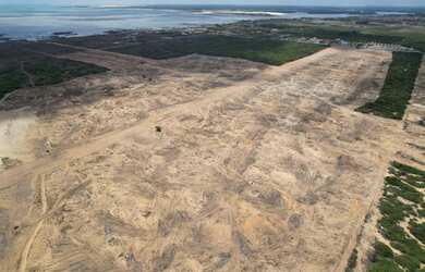Imagem 7: Loteamento No Camocim Lotes 10X25 A 900 Metros Da Praia n°: foco e fé