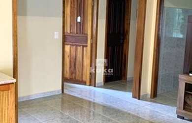 Imagem: A casa à venda possui 3 Dormitórios, 1 Banheiro, 1 Vaga na