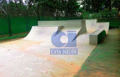 Imagem: A casa em condomínio possui 4 Dormitórios, 4 Banheiros, 2