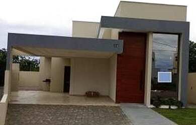 Imagem: A casa possui 3 Dormitórios, 2 Banheiros, 2 Vagas na garagem