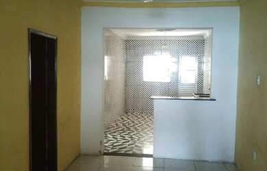 Imagem: A casa possui 3 Dormitórios, 1 Banheiro, 95m² de Área e