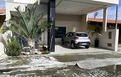 Imagem: A casa em condomínio possui 2 Dormitórios, 2 Banheiros, 2