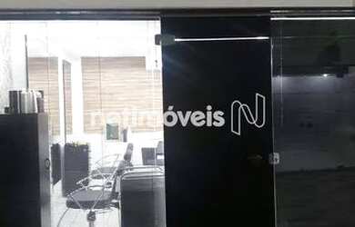 Imagem: O depósito possui 1 Vaga na garagem e 36m² de Área e está