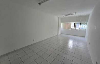 Imagem 3: Excelente sala comercial na Tancredo Neves