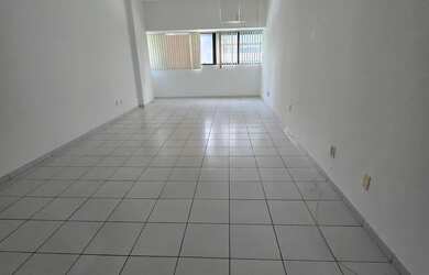 Imagem 2: Excelente sala comercial na Tancredo Neves