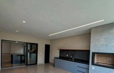 Imagem 4: Casa ampla com piscina bem localizada no Adrianópolis Prox a Av. Via...