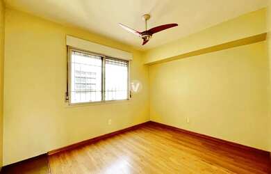 Imagem 11: Apartamento à venda, com 2 dormitórios, localizado no Centro de Santa...