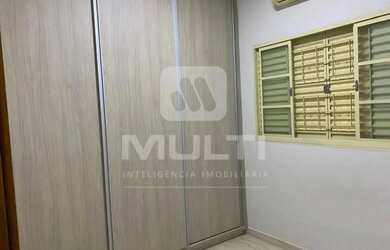 Imagem 3: Casa - ROOSEVELT. Churrasqueira, Varanda, 140m² de Áreae1 Vaga na garagem