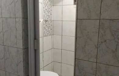 Imagem 9: ALUGA-SE UMA CASA. 1 Vaga na garageme1 Dormitório