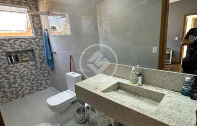 Imagem 11: Casa Alto Padrão, 4 Suítes, 1 suíte master com closet, 5 Banheiros...