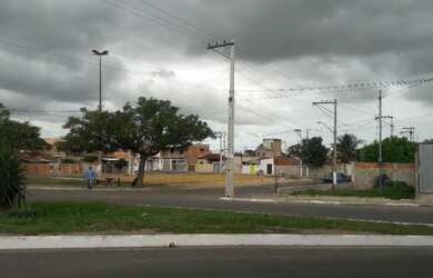 Imagem: O terreno possui 128m² de Área e está localizado em Codim