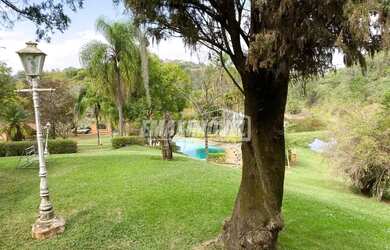 Imagem 13: Sítio á venda com 5 Quartos sendo 5 suítes em Mairinque-SP