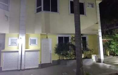 Imagem: A casa em condomínio possui 3 Dormitórios, 2 Banheiros, 2