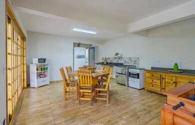 Imagem 4: Casa em condomínio para venda com 3 quartos, sendo 3 suítes , 250m²