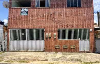 Imagem: A casa possui 3 Dormitórios, 1 Banheiro, 1 Vaga na garagem