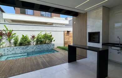 Imagem 7: Casa Em Condomínio na Cidade Alpha-TERRAS 04 - de 220m² Sendo 4 Suítes...