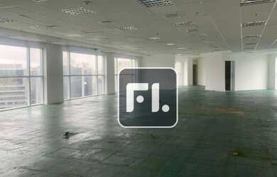 Imagem: O depósito possui 5 Vagas na garagem, 374m² de Área e está