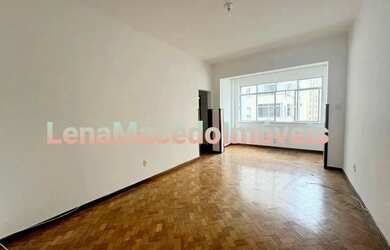 Imagem: O apartamento possui 2 Dormitórios, 2 Banheiros, 70m² de Área